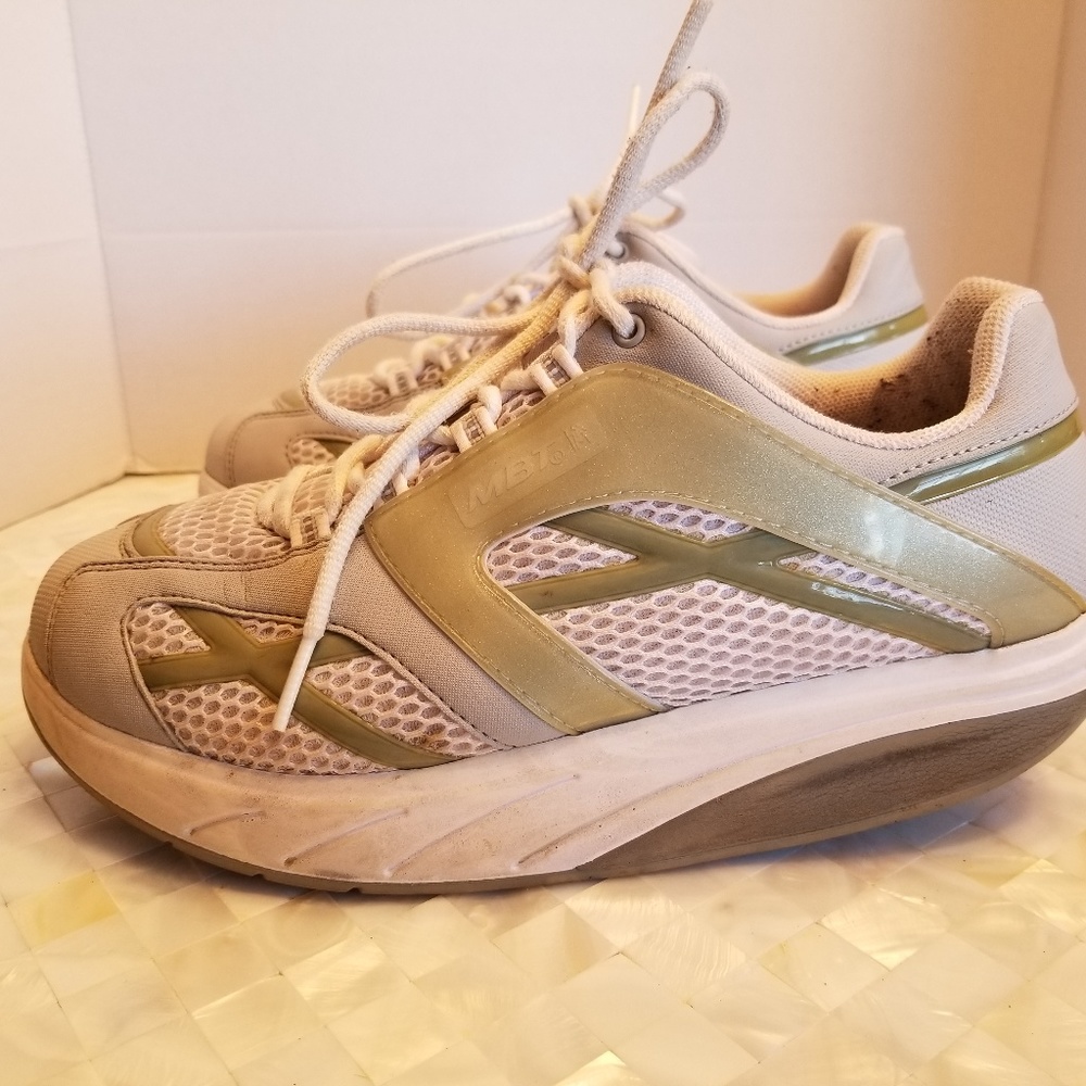 MBT M Walk Gray Silver Walking Sneaker Sz 10M